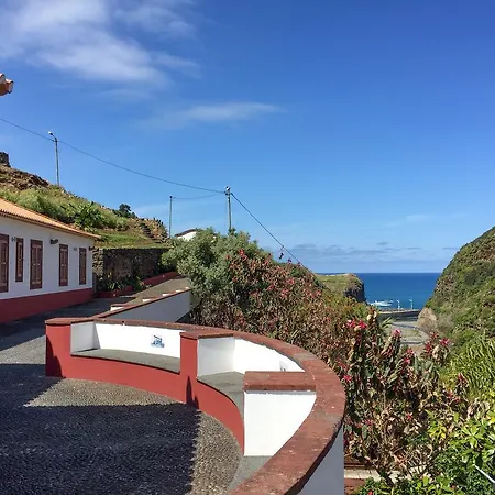 Ecoquinta Faial Villa
